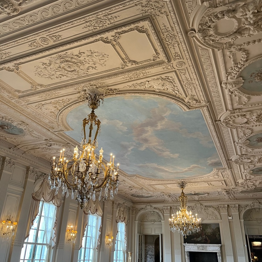 Meet your Posher, Arina